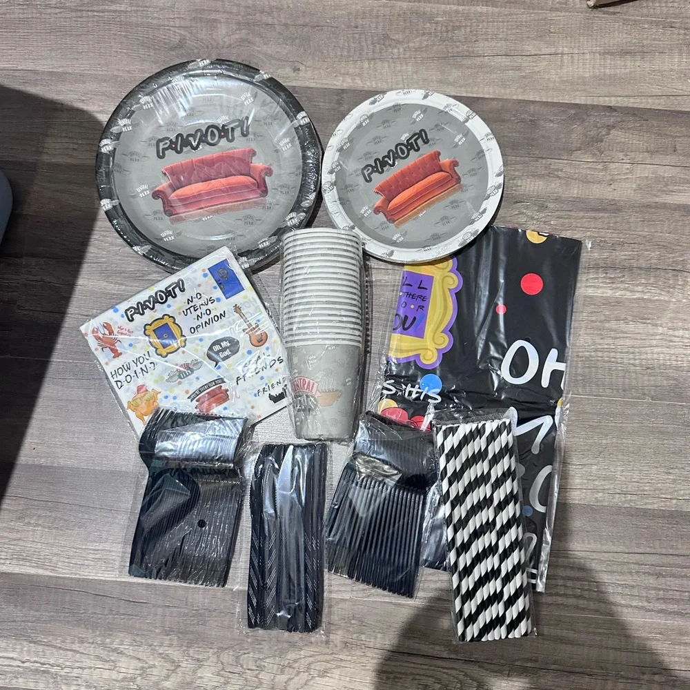 Friends TV Show Party Supplies Set - Black and White 20 guest